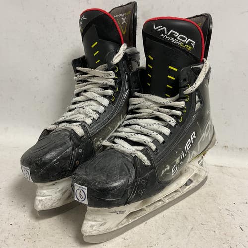Used Bauer VAPOR HYPERLITE Intermediate Hockey Skate Intermediate 6.0 11855-S000206454
