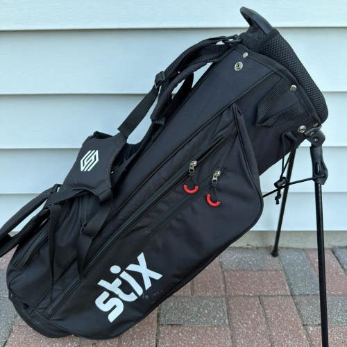 Stix Golf Stand Carry Bag 4 Way Dividers Black White Dual Straps Lightweight