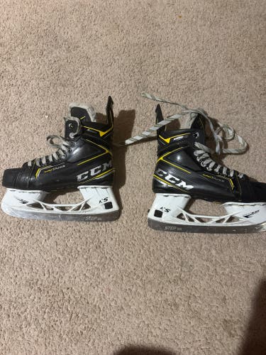 2016 CCM Super Tacks Hockey Skates Regular Width Size 6.5 (Used)