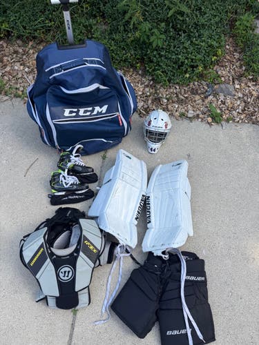 JR Hockey Gear and Hockey Roller Bag