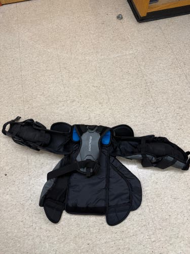 Large/Extra Large Bauer GSX Goalie Chest Protector (Used)