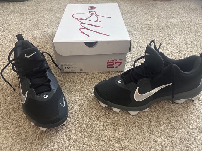 Black Men's Size M 10.5 (W 11.5) Nike Trout Molded Cleats (New)
