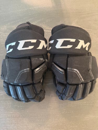 CCM HGQL Pro Stock Hockey Gloves 14” Stars 6040