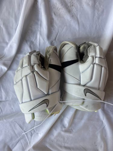 Nike Vapor Pro Lacrosse Gloves (Used)