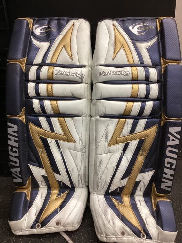 29" Vaughn Velocity 7500 Goalie Leg Pads (Used)
