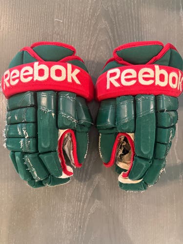 Reebok 852T 14" Pro Stock Hockey Gloves Minnesota Wild 7354