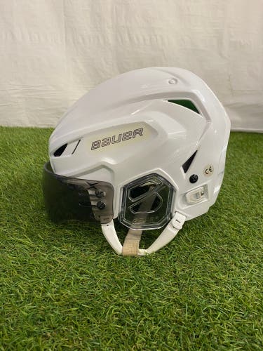 Bauer Hyperlite Helmet | Size S/M
