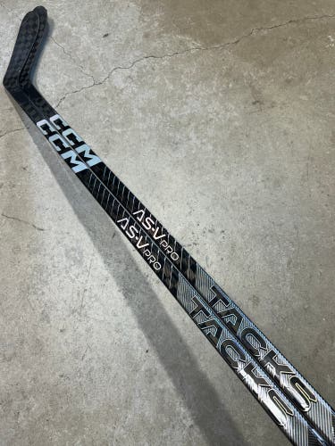 2 PACK 75 Flex P28 Senior CCM Tacks ASV Pro Right Hand Hockey Stick Pro Stock (New)