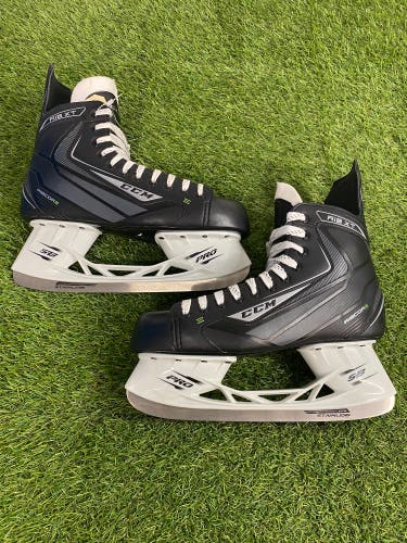 CCM Ribcor RIB XT Hockey Skates | Senior Size 11 (Regular)