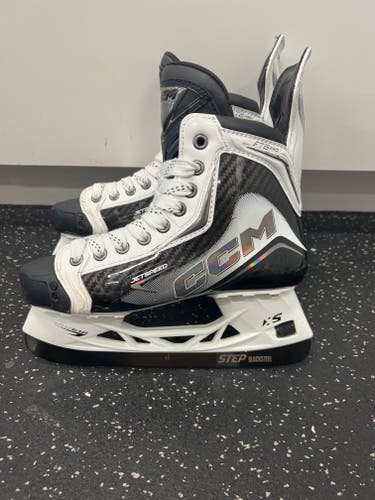 CCM JetSpeed FT8 Pro Hockey Skates 5 (Used)