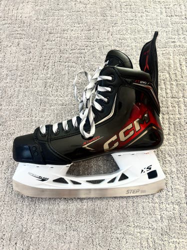 Black 2025 CCM JetSpeed FT890 Hockey Skates Regular Width 7.5 (New)