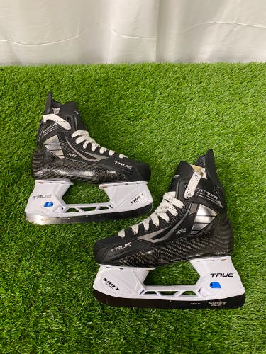 New True Catalyst Pro Hockey Skates | Size 6.5R