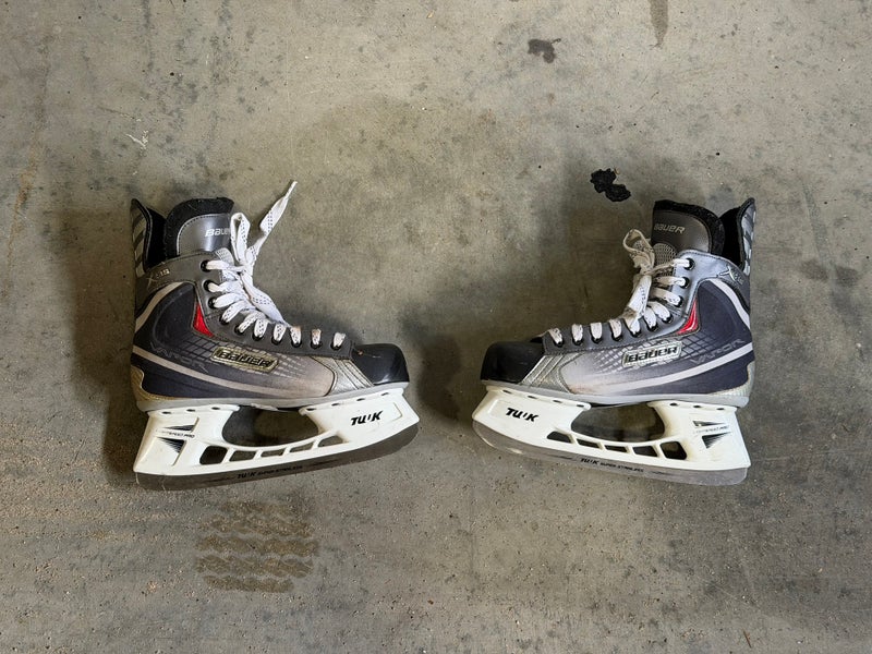 Bauer Vapor Hockey Skates Regular Width 8.5 (Used)