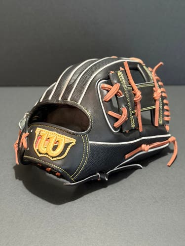 Rare Japanese Wilson Staff 86 model RH Infield Baseball Glove 11.5" (Used)