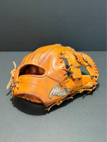 Rare Japanese IP Select 055 luxury collection RH Infield Baseball Glove 11.25" (Used)
