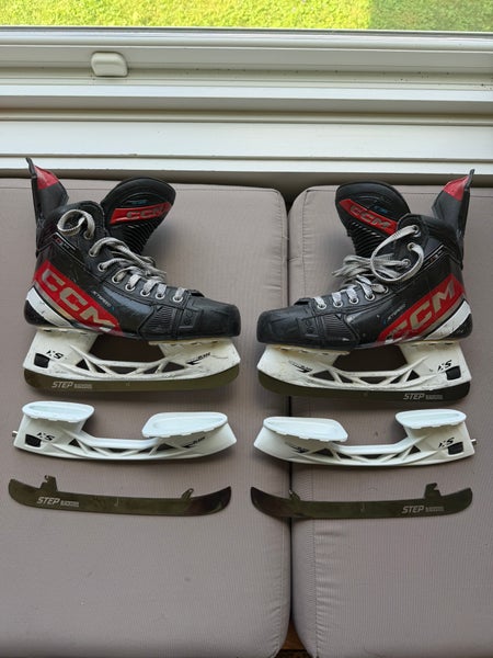 2023 CCM JetSpeed FT6 Pro Hockey Skates Regular Width Size 5.5 (Used)