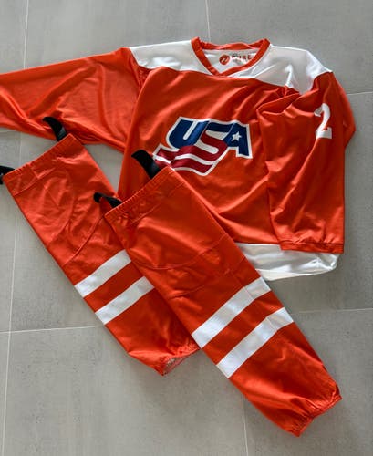 Orange Large Men's Troy Lee Designs Jersey (Used)+ socks XL