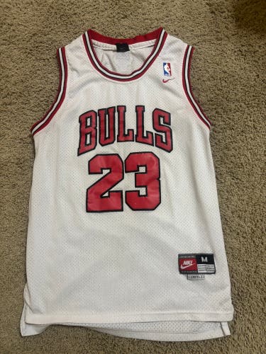 White Large Men's Nike Jersey (New)