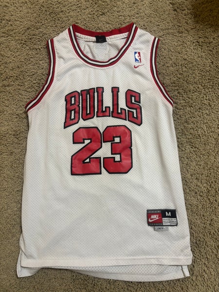 White Large Men's Nike Jersey (New)