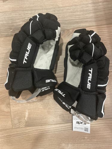 True Catalyst 9x3 Gloves 12" (New)