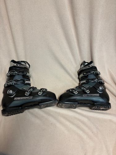 Mondo 29 & 29.5 Men's Salomon All Mountain Mission 4 Ski Boots (Used)