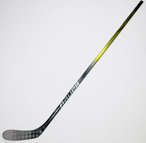 Custom Gold Bauer HyperLite 2-RH-82 Flex-Pastrnak Pro Curve-Grip W/ Full Tactile
