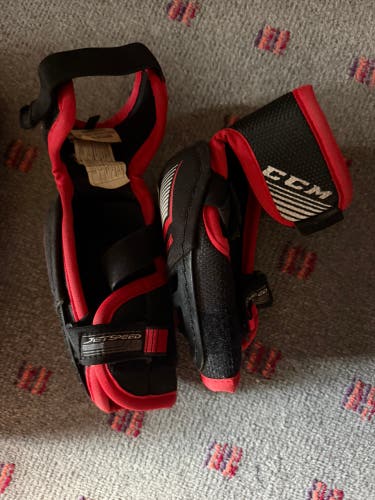 Youth CCM JetSpeed Edge Elbow Pads (Used)