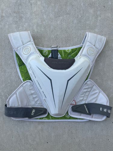 Large Adult Maverik M5 Shoulder Pads (Used)
