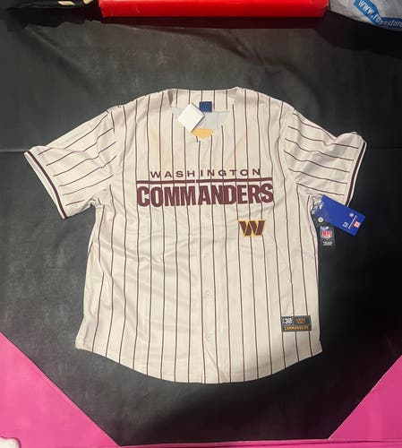 Washington Commanders Button Up Large Men's Jersey (New)