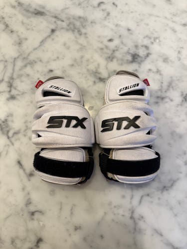 Large Adult STX Stallion 900 Arm Pads (Used)