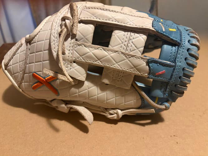 Absolutely Ridiculous Youth glove “Pushin P”