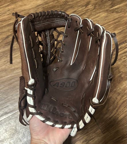 Infield RH Wilson A900 Baseball Glove 11.75" (New)