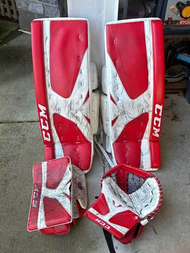 CCM Revolution 597 Goalie Full Set (34 +1)