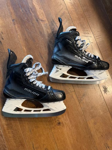 Bauer Supreme Matrix Hockey Skates 10.5 Fit 2 (Used)
