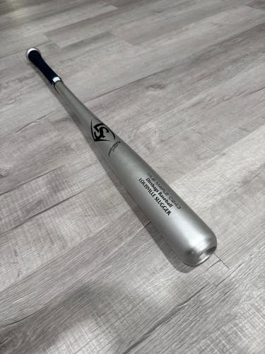 Louisville Slugger C243 Maple Bat (-3) 29.5 oz 32.5" (Used)