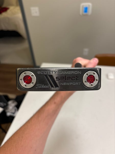 Scotty Cameron Select Newport Right Handed Putter 34"