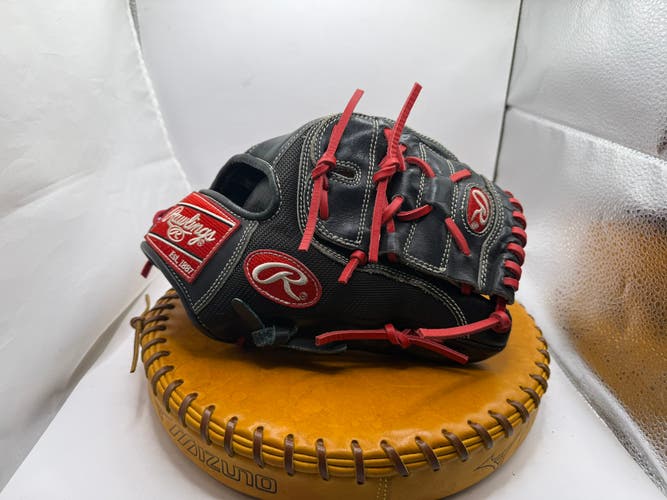 RH Rawlings Pitcher's Heart of the Hide Baseball Glove 11.75" (Used)