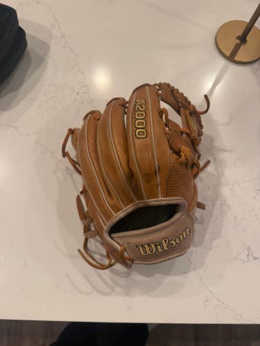 Wilson A2000 RH Infield Baseball Glove 11.75" (Used)