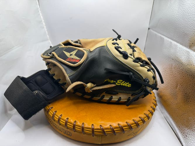 Catcher's RH All Star Pro Elite CM3000 Baseball Glove 33.5" (Used)