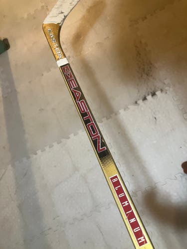 Easton Aluminum Pro Gold 105 Hockey Stick