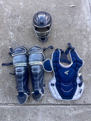 Navy Easton Gametime Catcher's Set (Used)