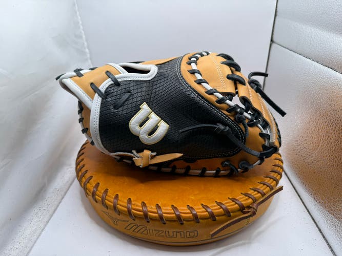 Catcher's RH Wilson A2K Baseball Glove 33.5" (Used)