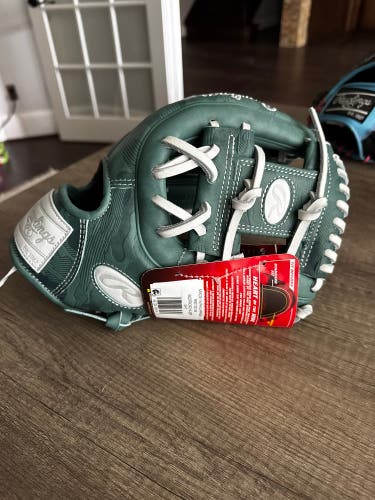 Rawlings Heart of the Hide RH Infield Baseball Glove 11.5" (New)