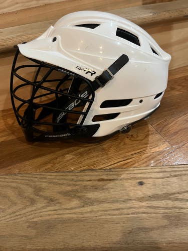Cascade CPV-R Lacrosse Helmet Size Medium/Large