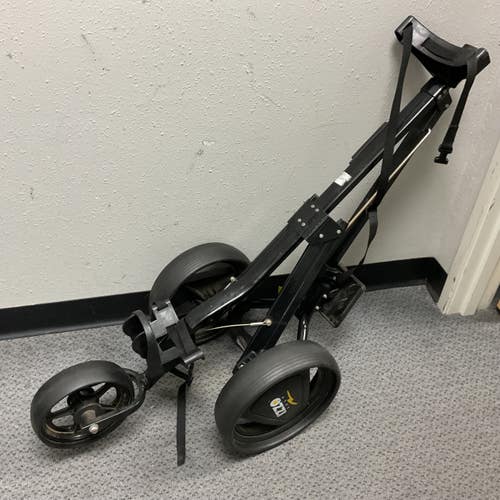 Used Izzo PULL CART Golf Cart 3 Wheel 11855-S000206485