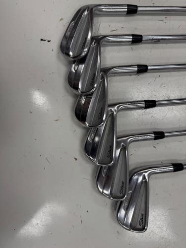 Used Titleist T100S Mens Iron Set RH 5I-PW 11860-S000311488