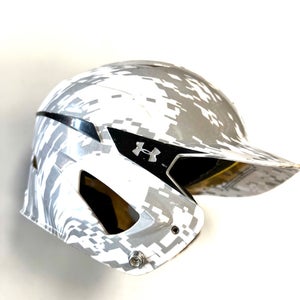 Used Under Armour 6 1/2- 7 1/2 Batting Helmet No Mask White One Size 11860-S000311446