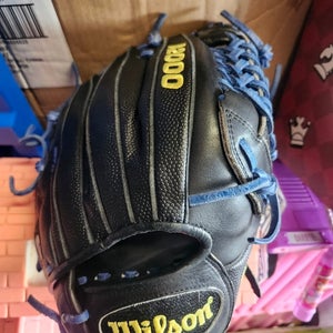 Wilson A2000 RH Baseball Glove 12" (Used)