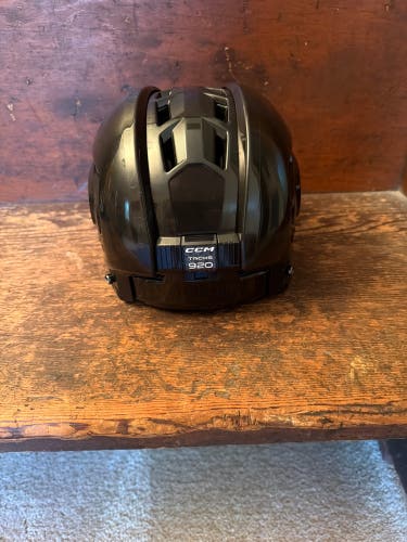 Medium CCM Tacks 920 Helmet (Used)