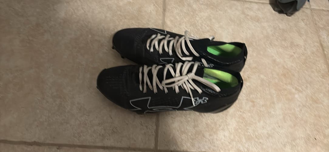Men's Size M 12.0 (W 13.0) Under Armour Blur Low Top (Used)